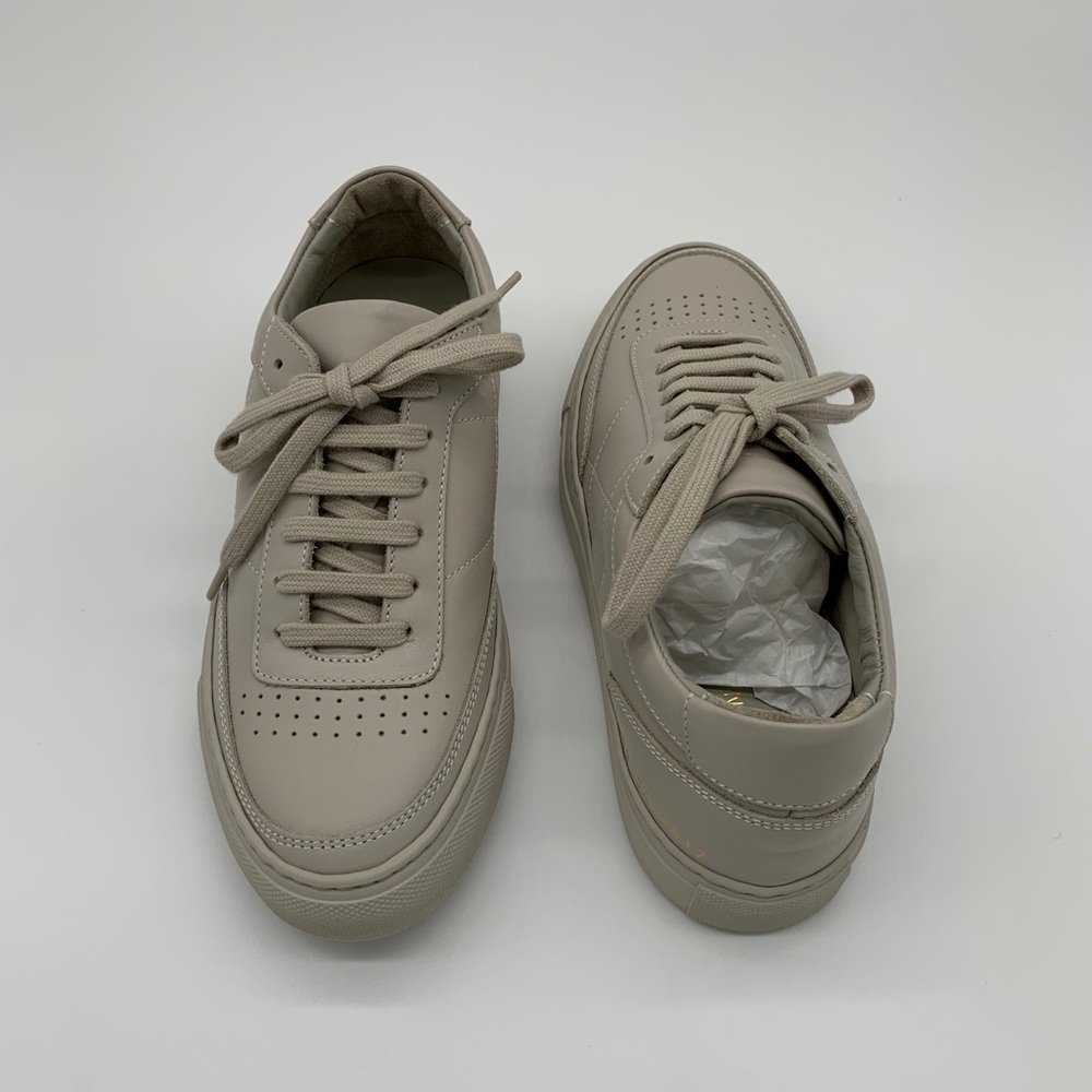 COMMON PROJECTS Resort Low-Top Classic Sneaker - Picture 6 of 13